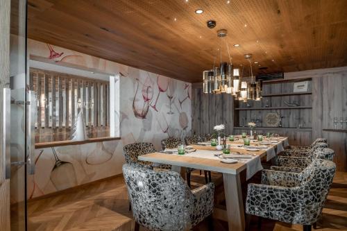 อาหารและเครื่องดื่ม, Hotel Enzian Hochsolden Superior in ฮอคโซลเดิน