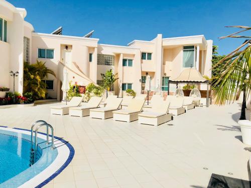 Flamingo Suites Boutique Hotel - image 11