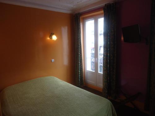 Hotel des Belges - image 13