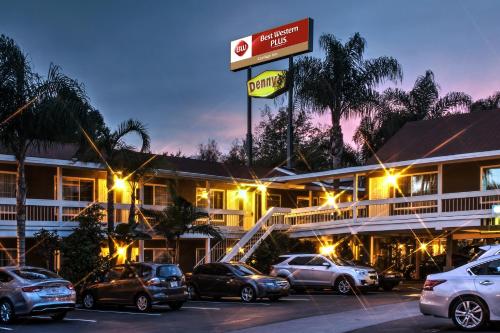 Best Western Plus Carriage Inn