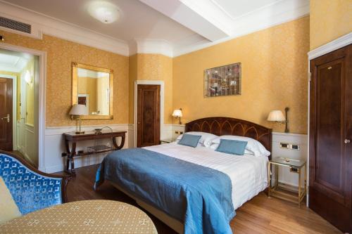Art Hotel Orologio - image 8