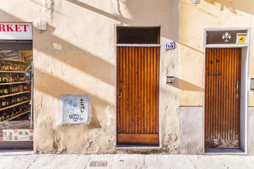 Three-Bedroom Apartment room in Wine Apartments Florence Colorino