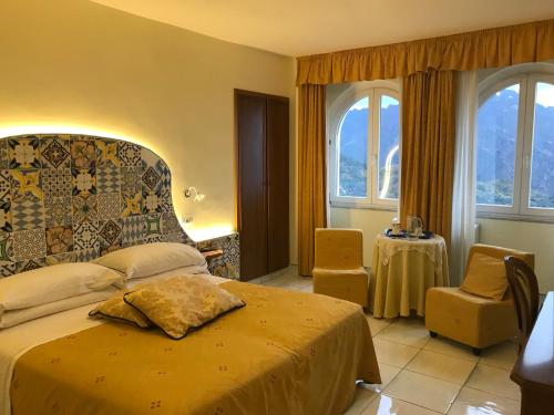 Hotel Bonadies Hotel Bonadies is conveniently located in the popular Ravello area. The hotel offers guests a range of services and amenities designed to provide comfort and convenience. 24-hour front desk, express c