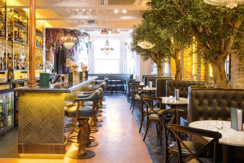 Restaurant, Black Ivy in Newington