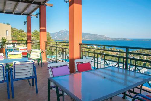 Saint Catherine Hotel in Karpovoulos