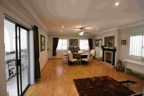 Acacia Grove Guest House photo 4