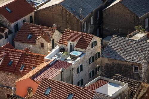 STONE HOUSE FRANCO - Accommodation - Omiš