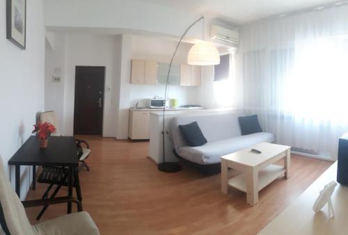 

Apartament Piata Romana/Universitate