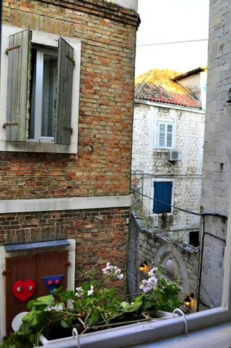 Apartment heart of the city - Tap to explore photos