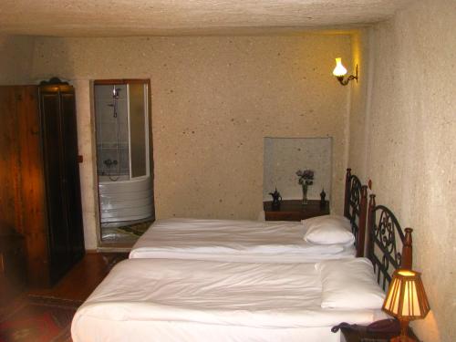 Nature Park Cave Hotel - image 9