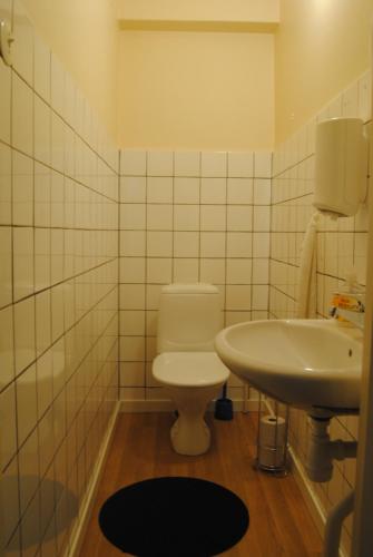 Ванна кімната, Lilla Hotellet in Ескільстуна