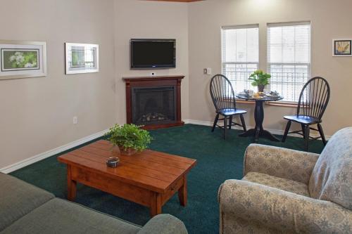 122640155 Palace View Resort by Spinnaker