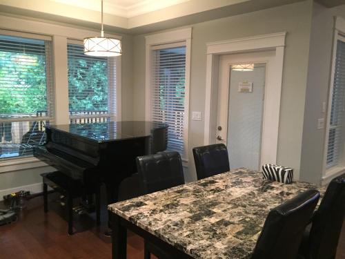 Vancouver Austin Guesthouse in Coquitlam, Canada
