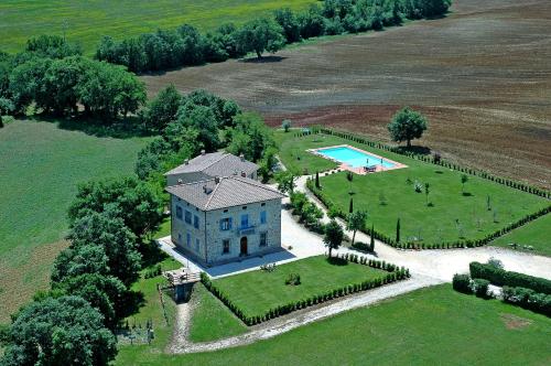  Villino Bazzani, Pension in Casole dʼElsa bei Fattoria Falsini