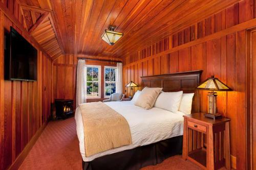 Noyo Harbor Inn - image 3