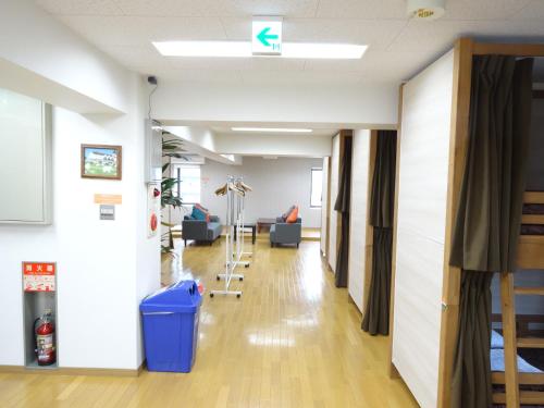 T and K Hostel Kobe Sannomiya East