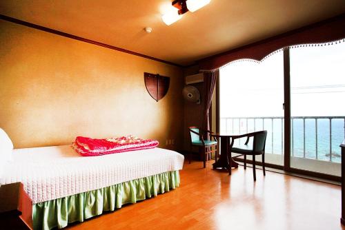 Sun Motel Room Type - Family Room