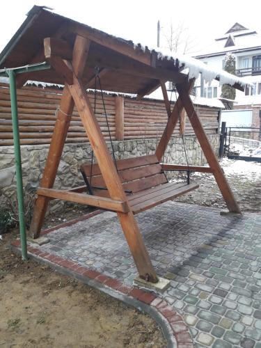 Sadyba Ellada in Jaremtsje