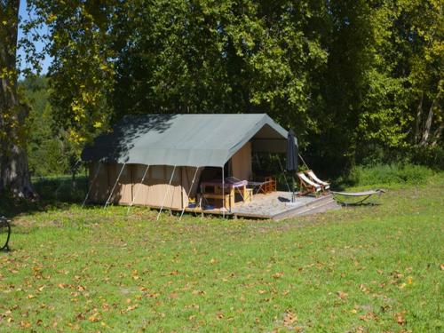 Domaine Bessière - Safari tent gîte à louer Casseneuil