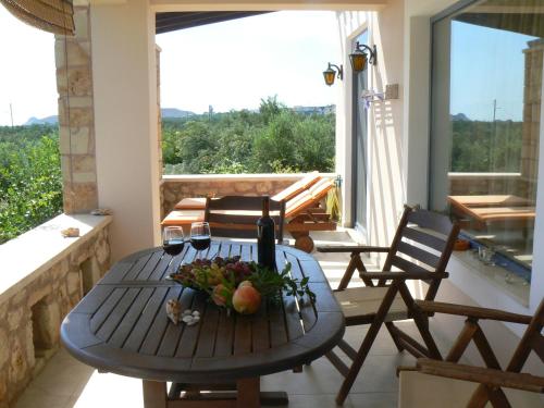 Facilities, Alkionides Villas in Lefki