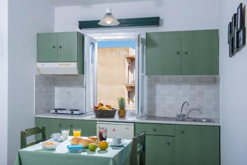 Hello Golden Sun City Center Apts 3