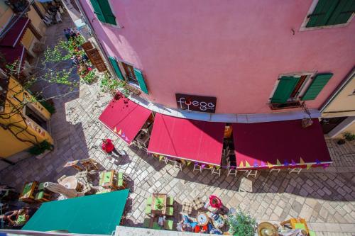 Old Town Flat - image 2