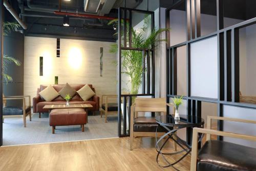 Bar/lounge, Sleep box By Miracle near Don Mueang International Airport