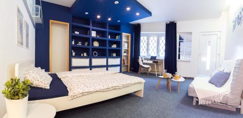 Internesto Apartments Downtown - image 10