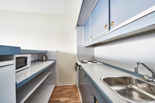 โรงแรมมารีนา (Hotel Marina) in เวดเบก