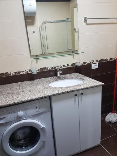 City Center Apartment - image 6