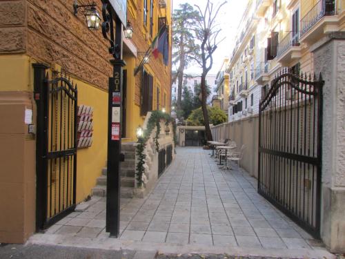 Vatican Garden Inn Guest House
