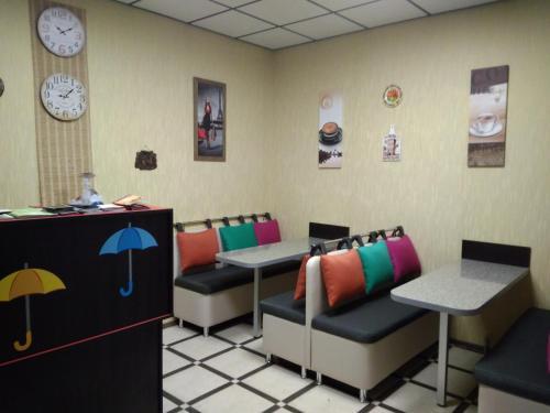 صالة مشتركة/ منطقة التلفزيون, Parasolka in لوتسك