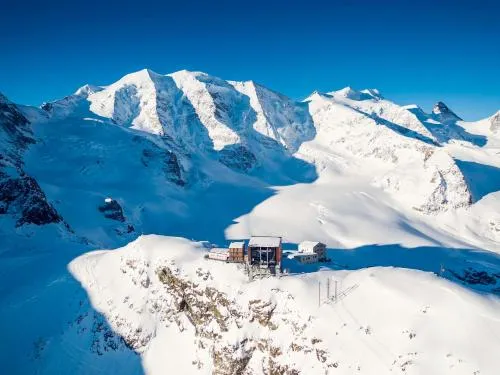 Berghaus Diavolezza in Berninahäuser, Schweiz