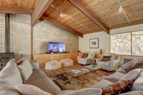 The Deck House - image 5