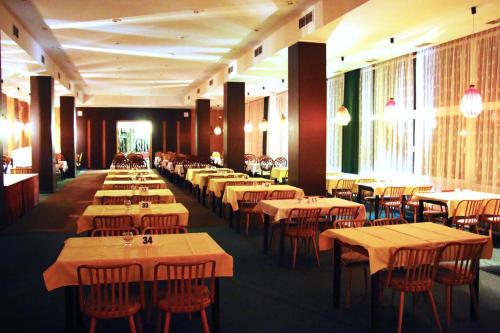 Restaurant, Hotel Medlov Depandance in Nove Mesto Na Morave