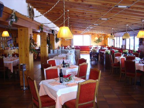 Rifugio Camparient in Scopello