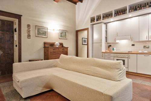 Palazzo Di Città Elegant Apartment - image 11