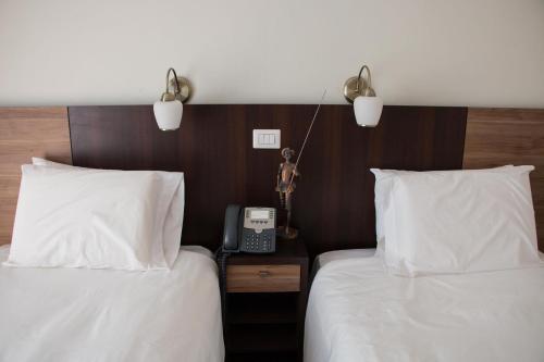 Hotel Plaza Nunoa The 3-star Hotel Plaza Ñuñoa offers comfort and convenience whether youre on business or holiday in Santiago. The property offers a high standard of service and amenities to suit the individual nee