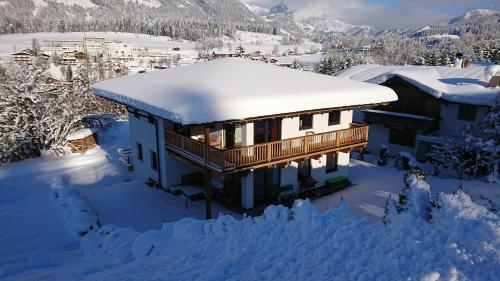  Chalet France, Unterkunft in Fieberbrunn