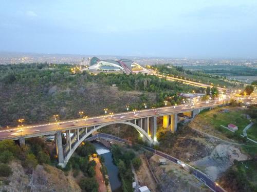 

Apartment Kievyan Bridge