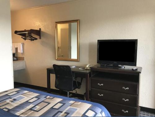 Americas Best Value Inn Mount Vernon - image 4