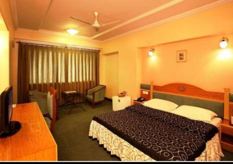 Executive Double Room image 5