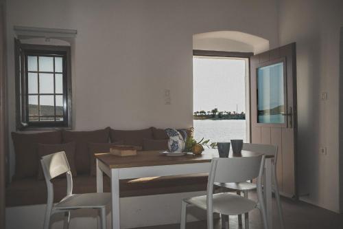 Diakofti Beach House