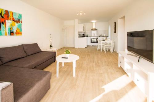  Flower Beach Suite 7 in Playa Honda