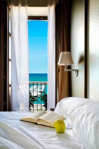 Hotel El Raset near Demartina