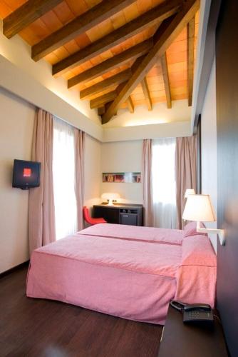 Hotel El Raset - image 8