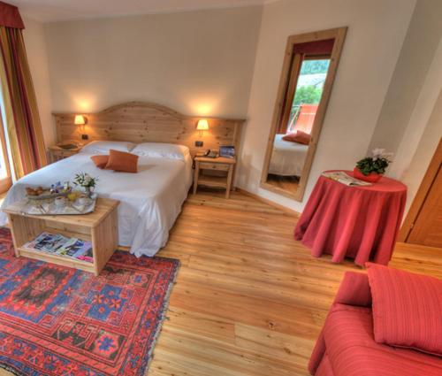 Cresta Et Duc Hotel - image 3