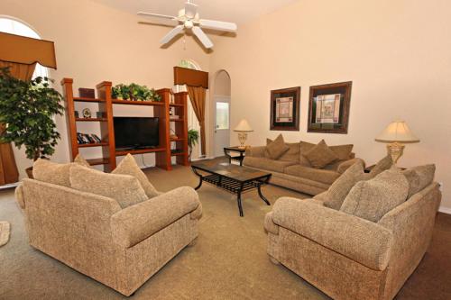 Five-Bedroom Villa 213 - main image