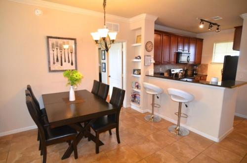 Three-Bedroom Apartment 431BVD - image 7