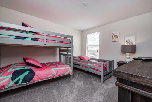 Eight-Bedroom Villa 9040 - image 5